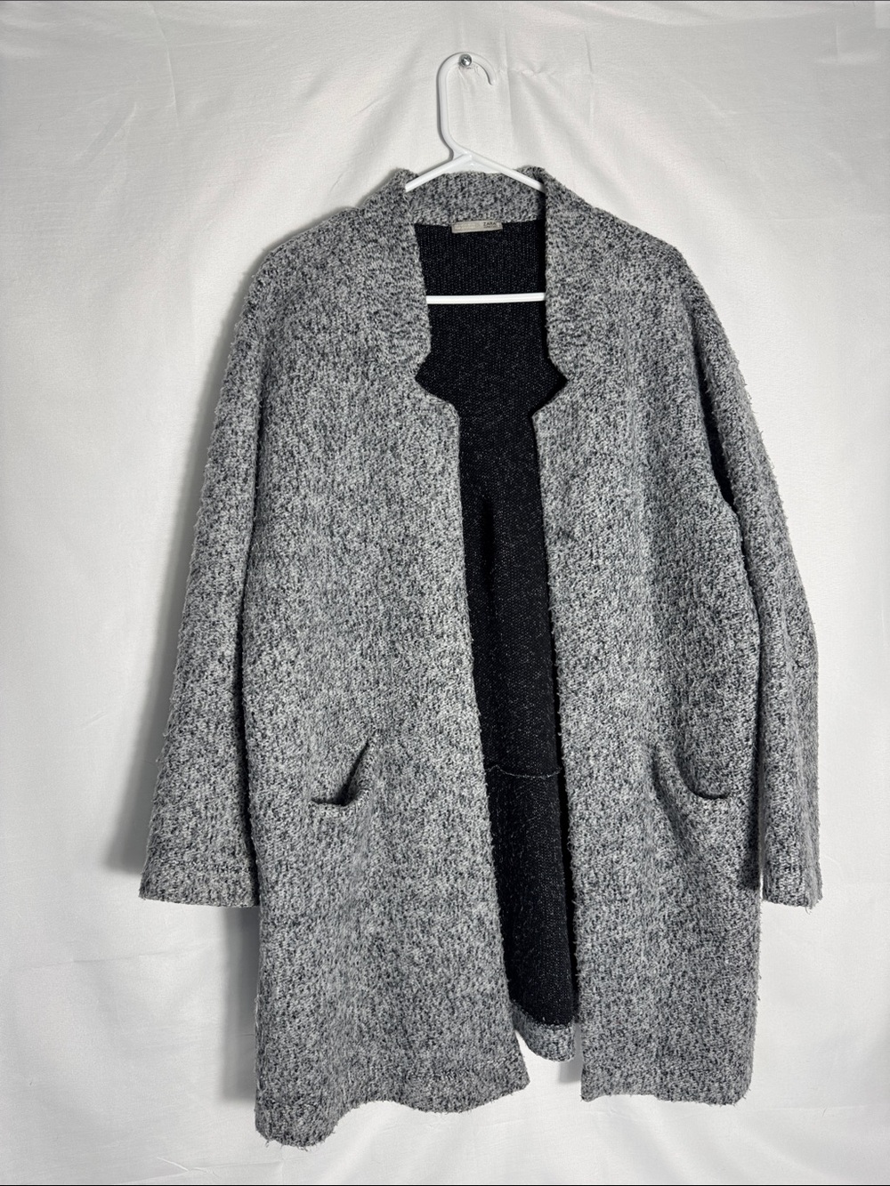 Zara Open-Front Gray and Black Bouclé Women's Coatigan M/L Relaxed/Loose Fit